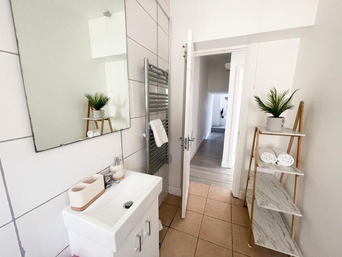Brighton City Centre 2Br Apartment - Perfect For Contractors, Families & Groups - Free Parking & Walk To Beach Extérieur photo